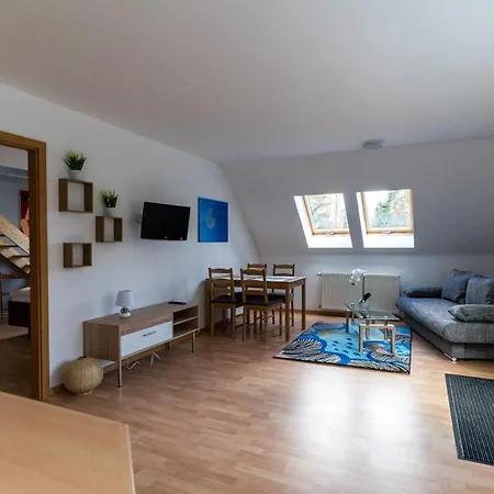 Cafe Praelank Otel *