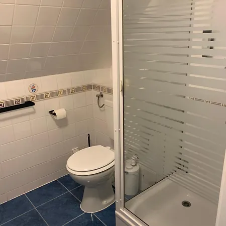 Otel Cafe Praelank Neustrelitz